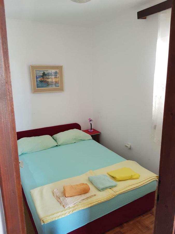 Apartmani Rosanda 돈제페트레케인 외부 사진